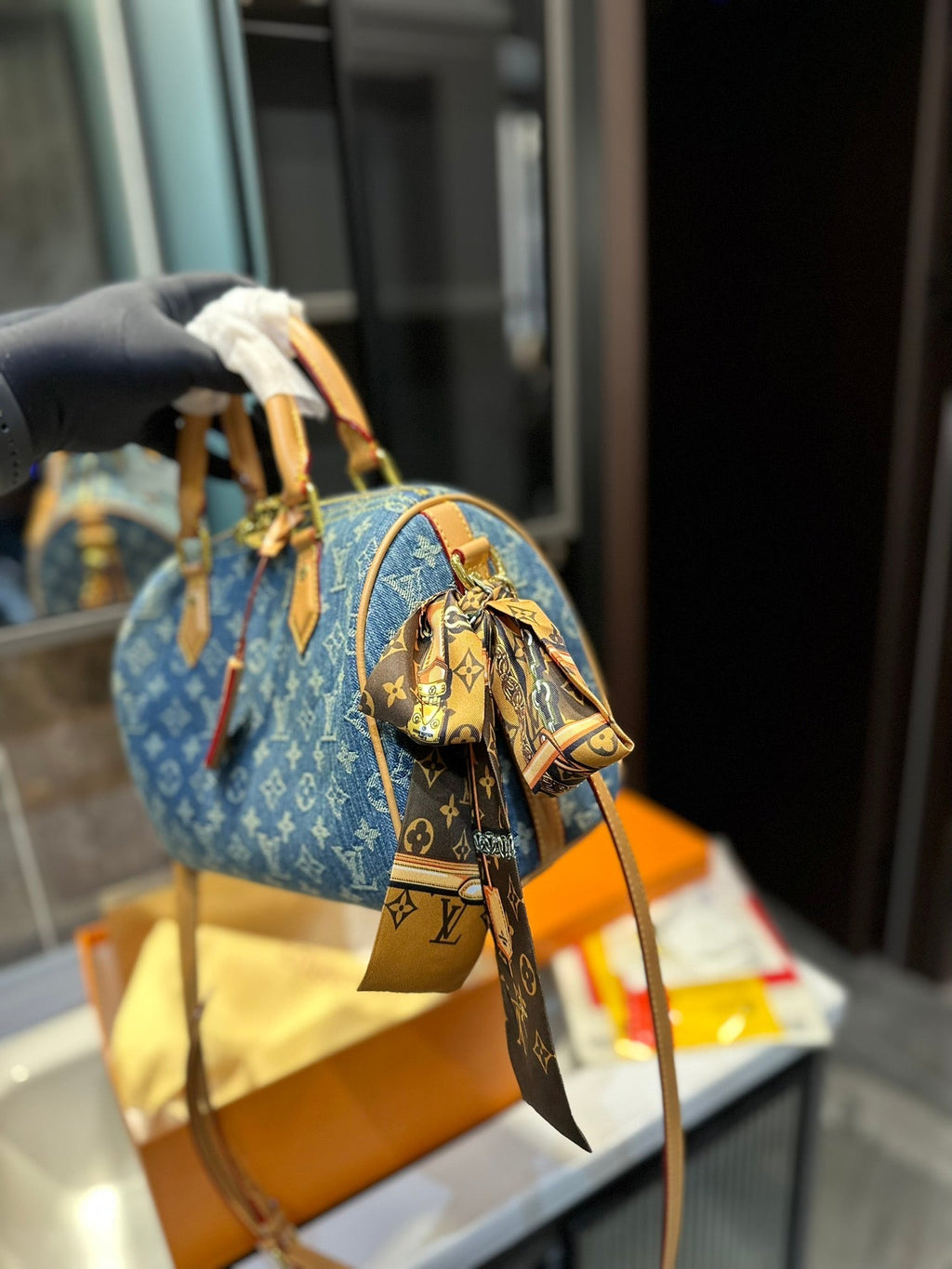 EN - Luxury Bags LUV 761