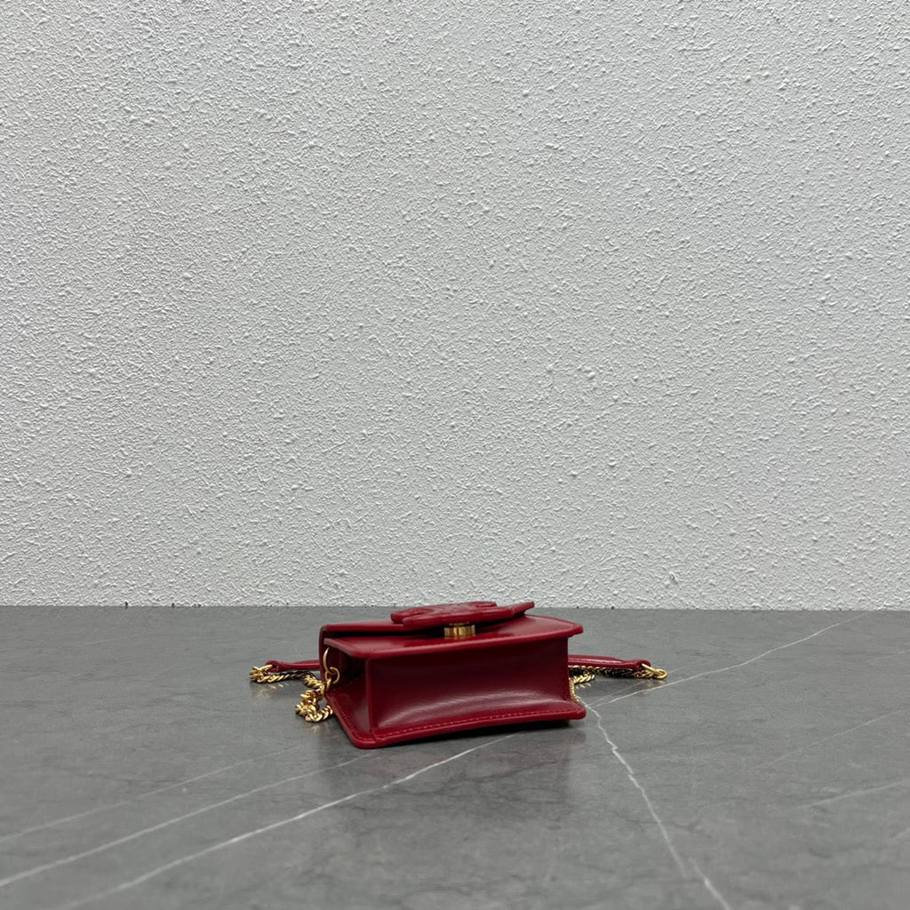 GLAMI Card Holder On Chain Triomphe Red For Women 4in/11cm 10J743DPV.27VD