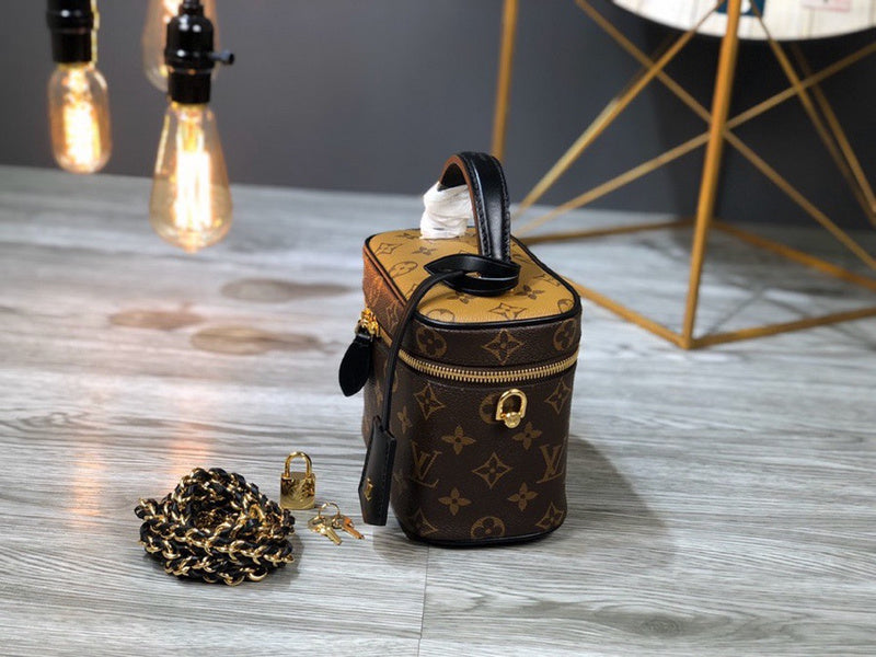 LOV2 Bags - Luxurious Bags  1842