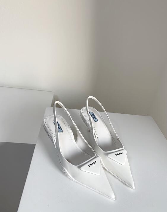 GlamyWomen Shoes - 694