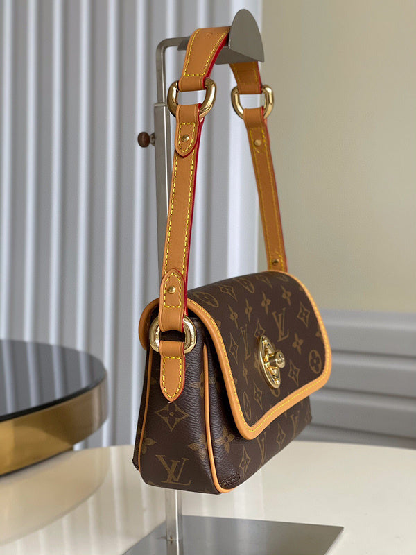 Glami - LOV Bags - 708