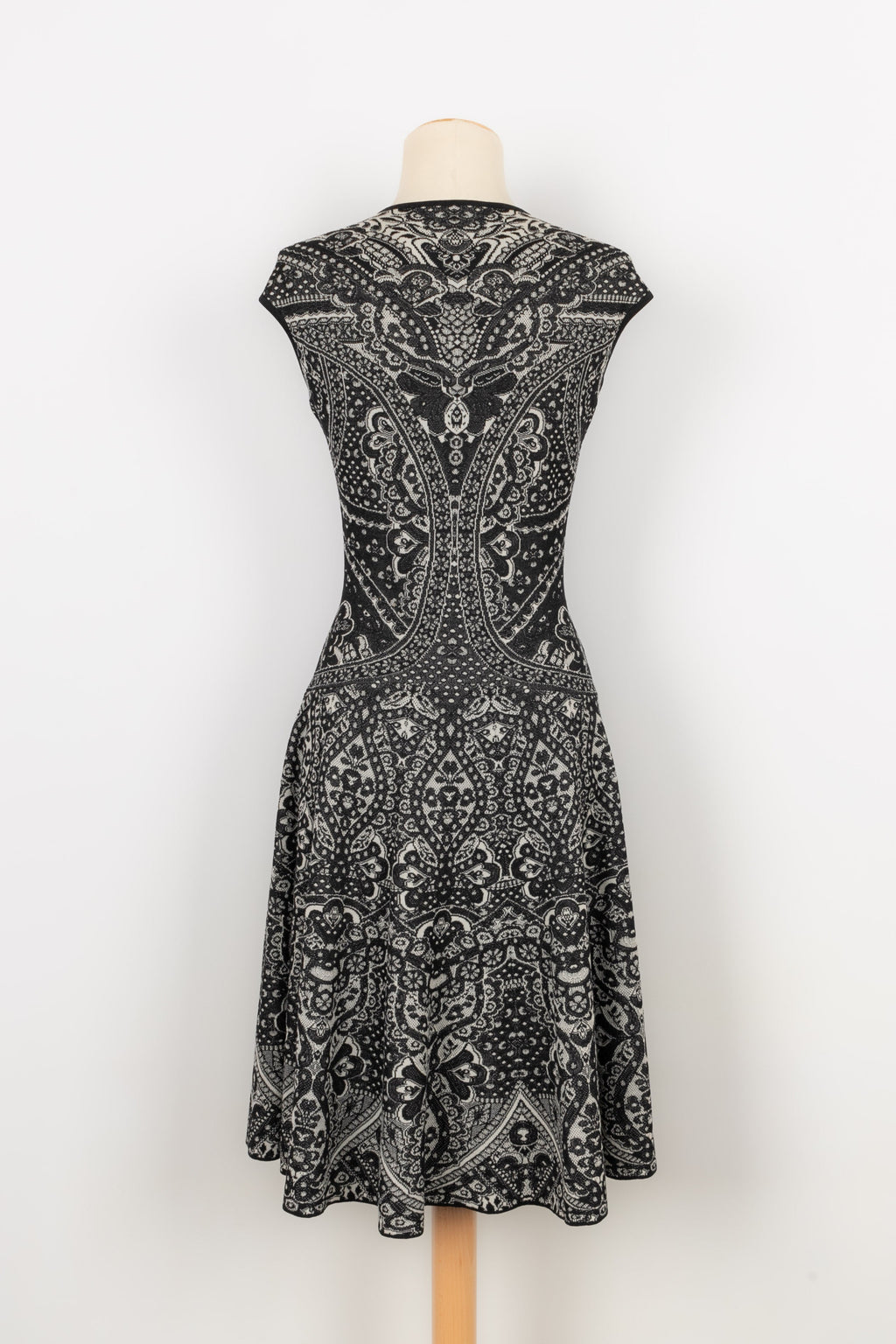 Robe Alexander McQueen