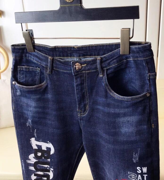 SAMCC - BOR Clothes - 081