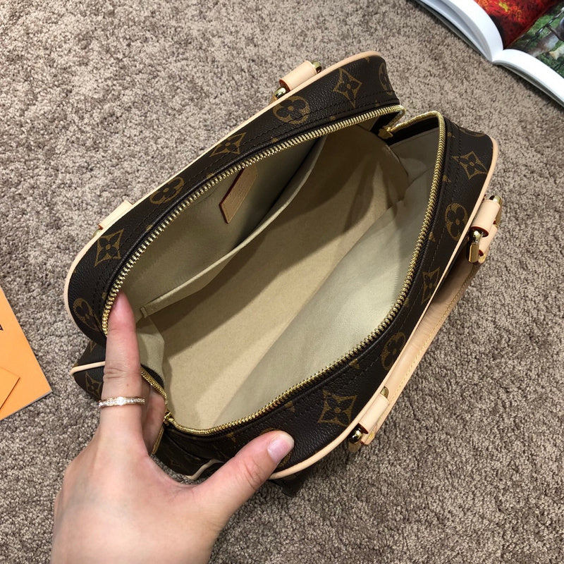 LOV2 Bags - Luxurious Bags  1540