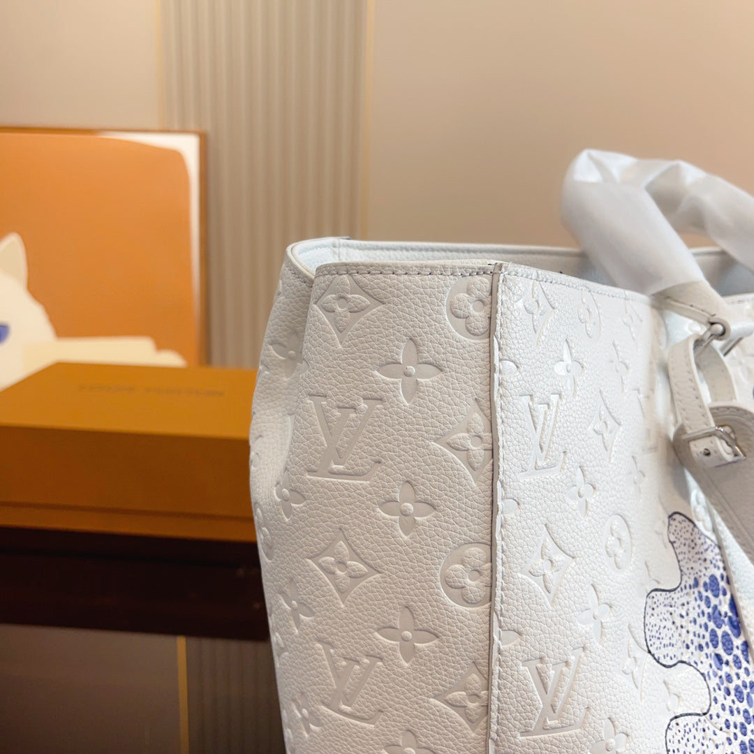 EN - Luxury Bags LUV 731