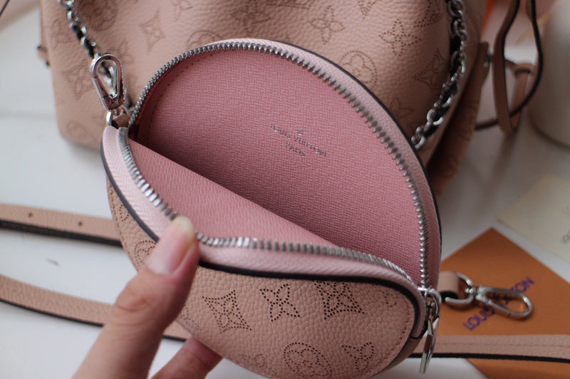 LOV2 Bags - Luxurious Bags  1711