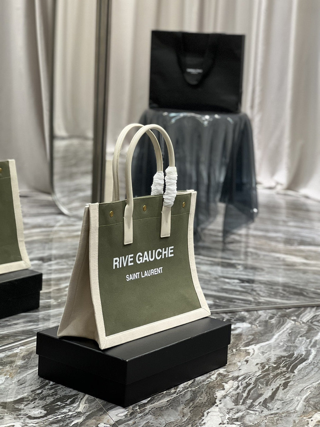 GLAMI Rive Gauche Small Tote Bag In Linen Military Green For Women 15.4in/39cm YSL 617481FAAGLAMI3281