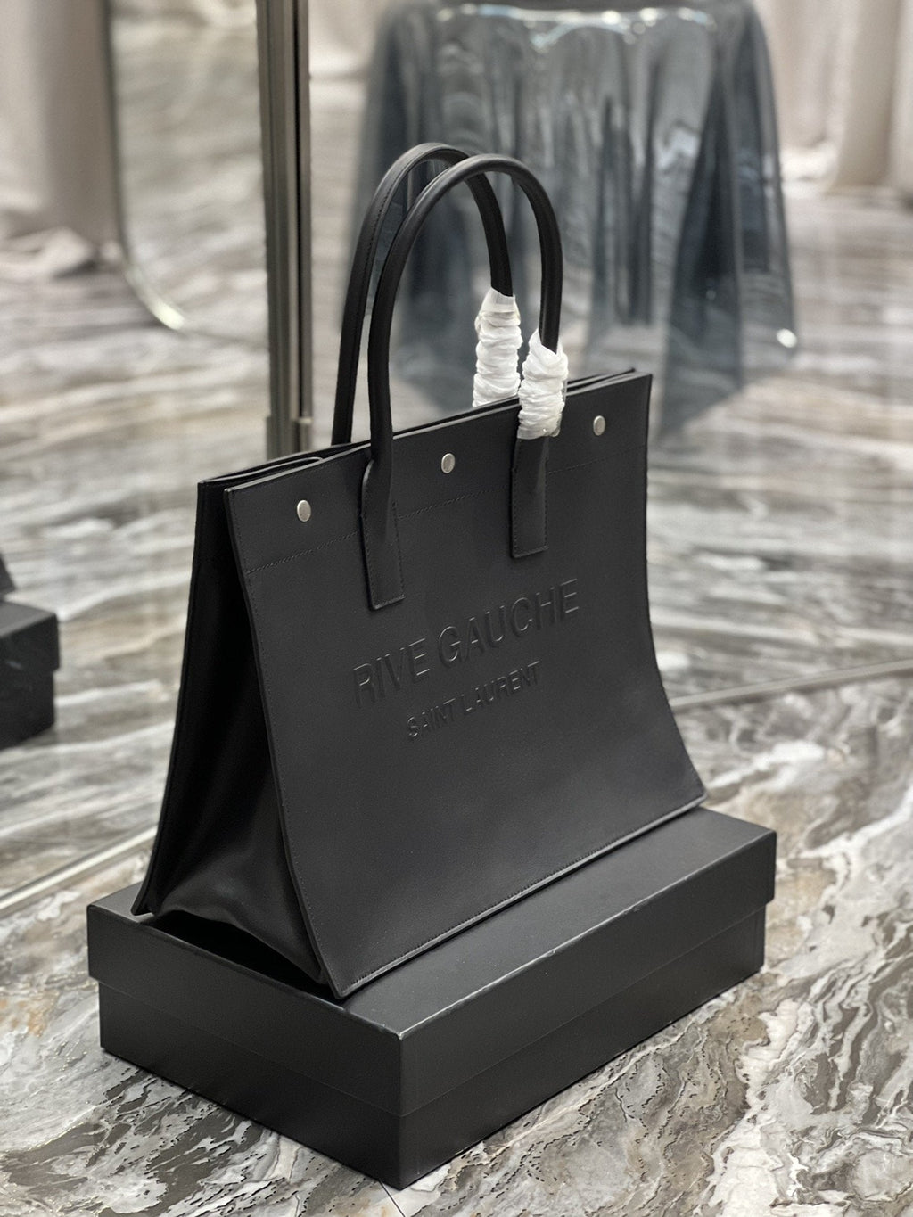 GLAMI Rive Gauche Small Tote Bag In Black Noir For Women 15.4in/39cm YSL 686266CWTFE1000