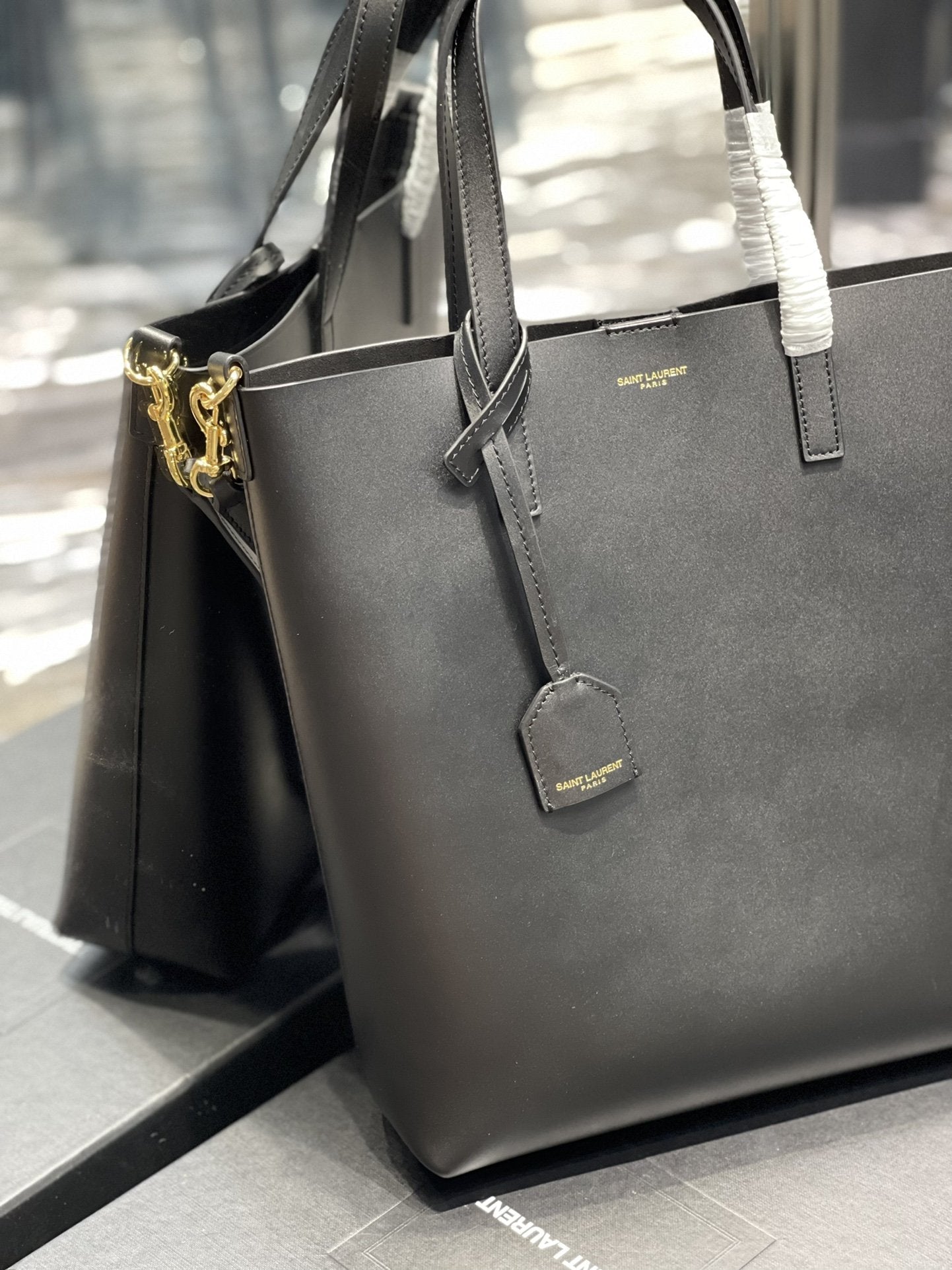 GLAMI Shopping Bag Black Toy In Supple For Women 11in/28cm YSL 600307CSV0J1000