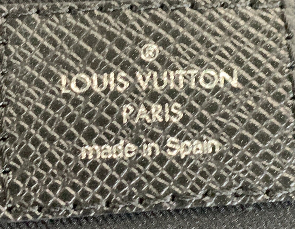 Louis Vuitton Avenue Sling Bag Taiga Leather