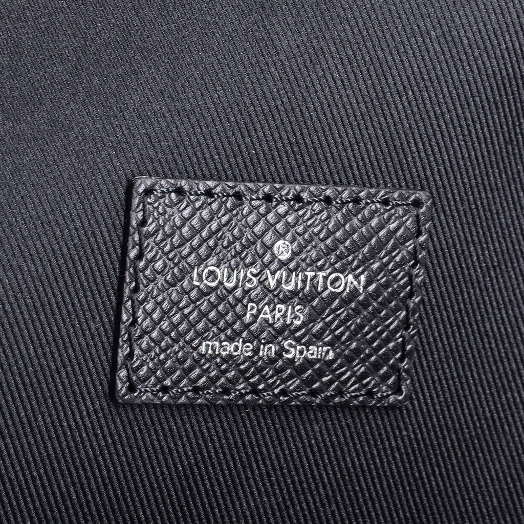 Louis Vuitton Avenue Sling Bag Taiga Leather