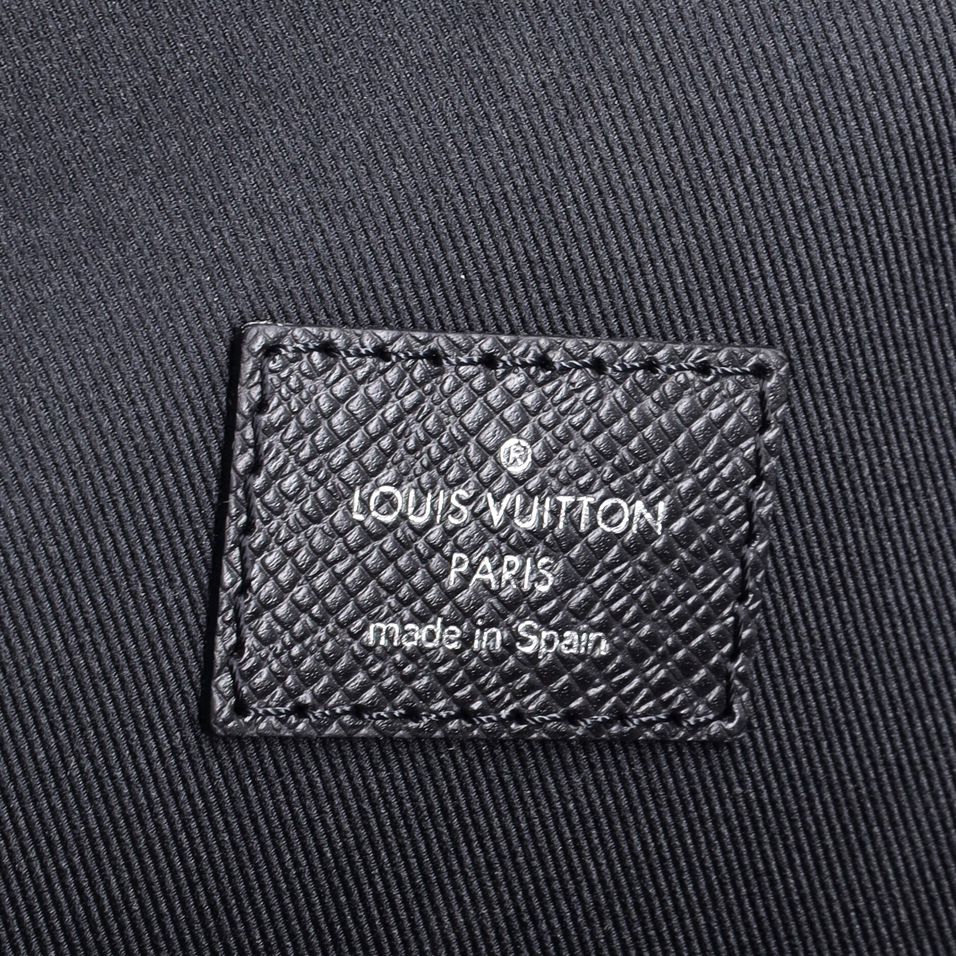 Louis Vuitton Avenue Sling Bag Taiga Leather