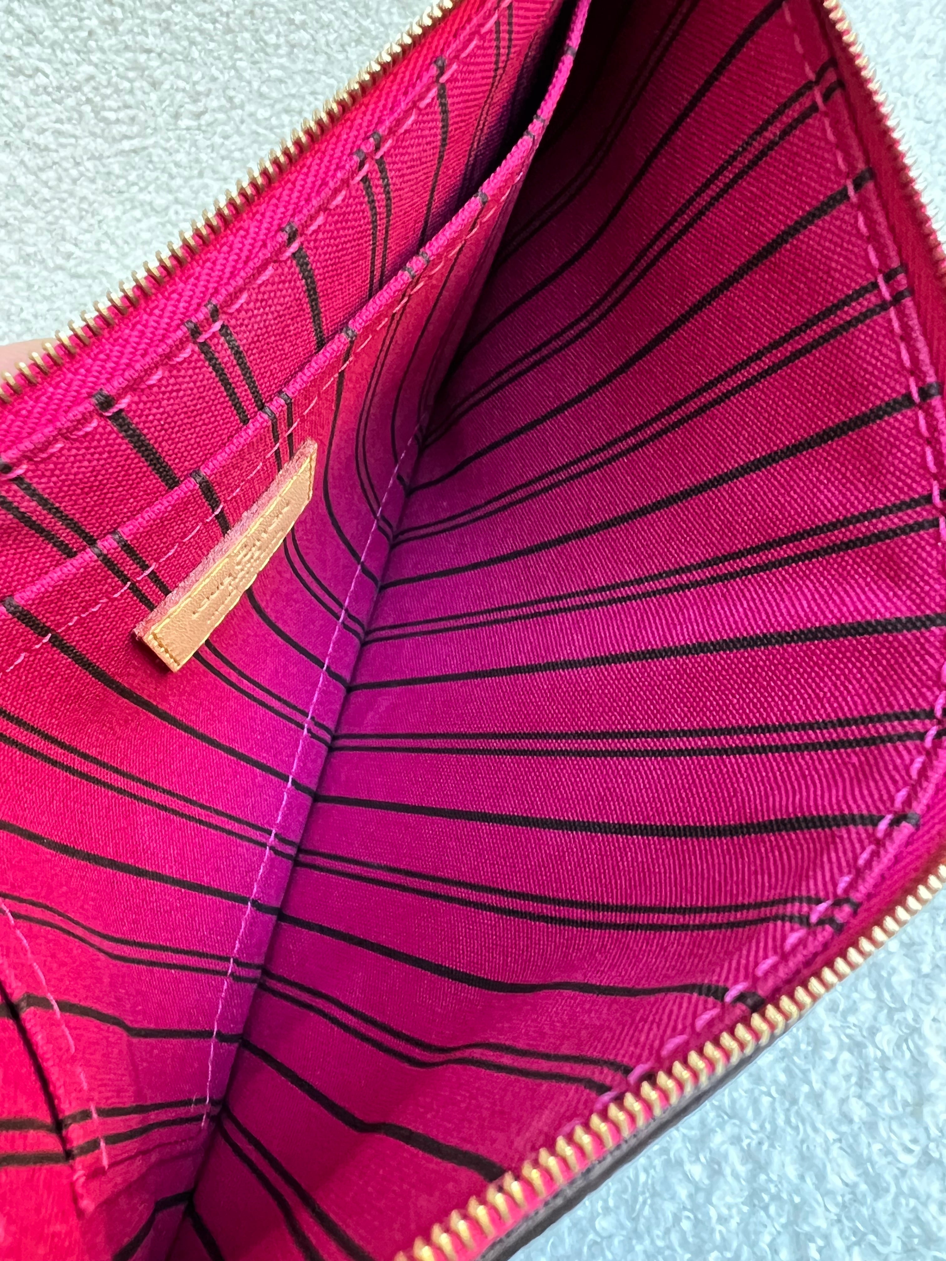 Louis Vuitton Pouch (from Neverfull MM) in Monogram