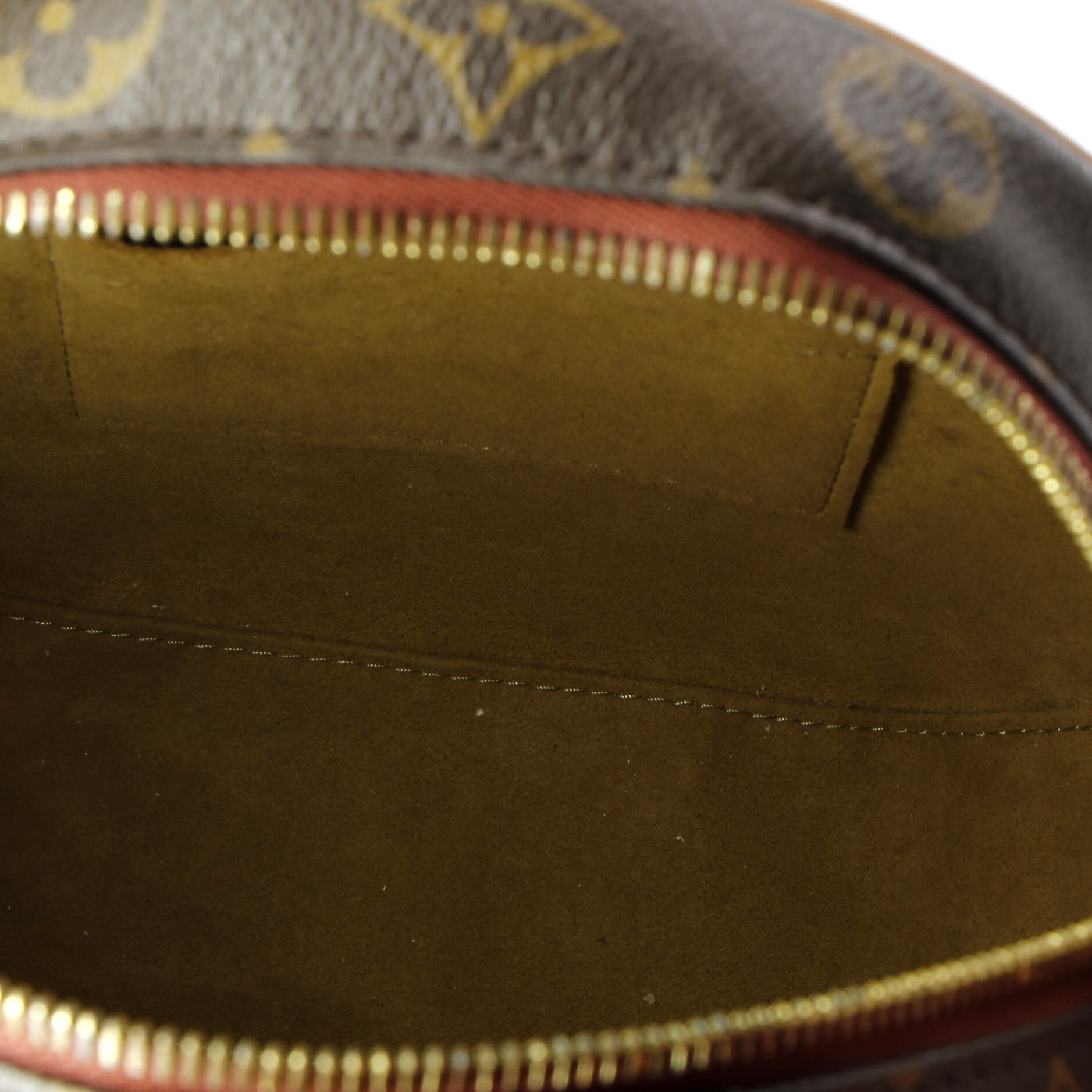 Louis Vuitton Boite Chapeau Souple Bag Monogram Canvas MM