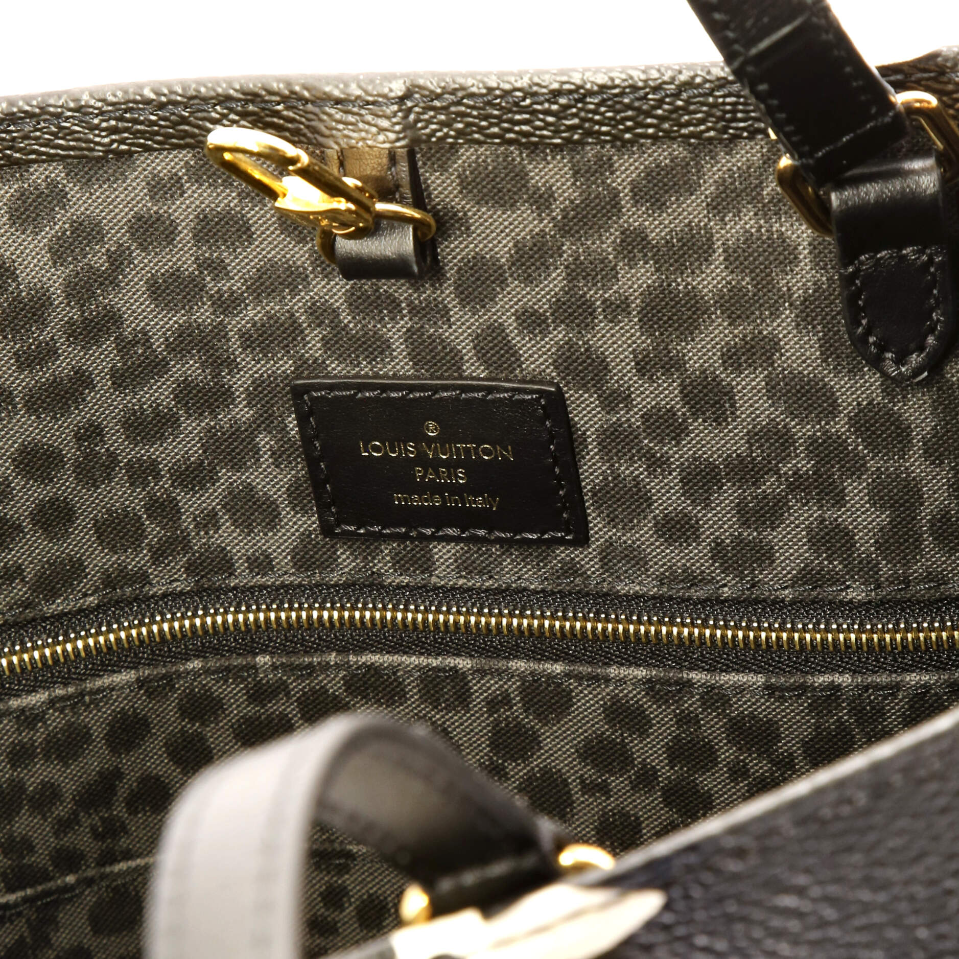 Louis Vuitton OnTheGo Tote Wild at Heart Monogram Giant GM