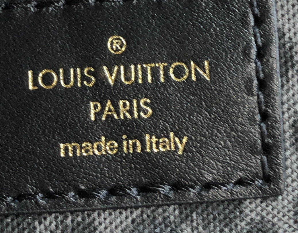 Louis Vuitton OnTheGo Tote Wild at Heart Monogram Giant GM