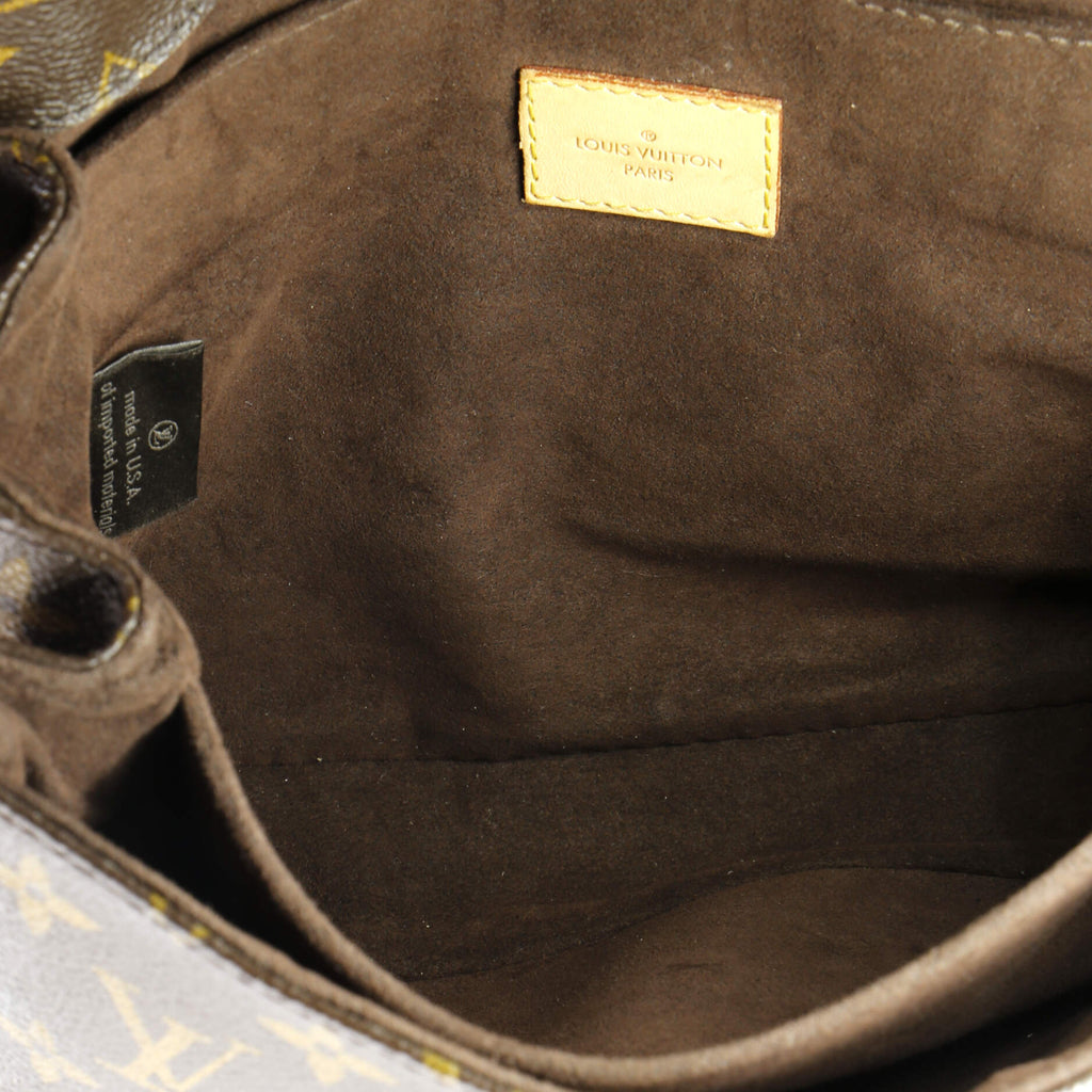 Louis Vuitton Pochette Metis Monogram Canvas