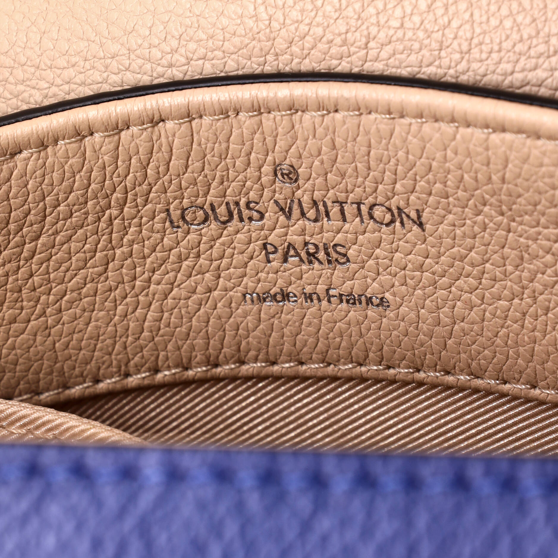 Louis Vuitton Lockme II Handbag Leather