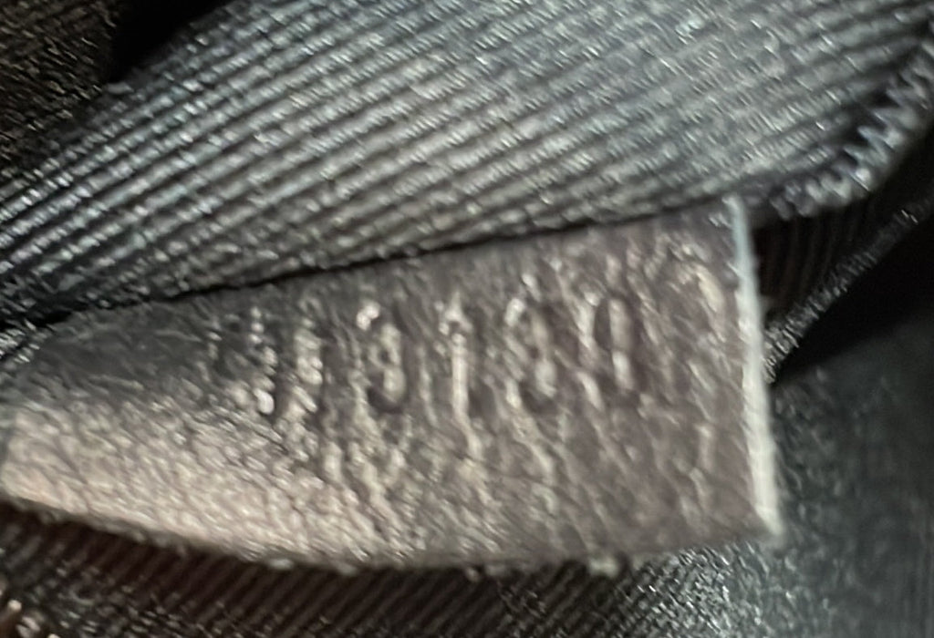 Louis Vuitton Discovery Bumbag Monogram Shadow Leather