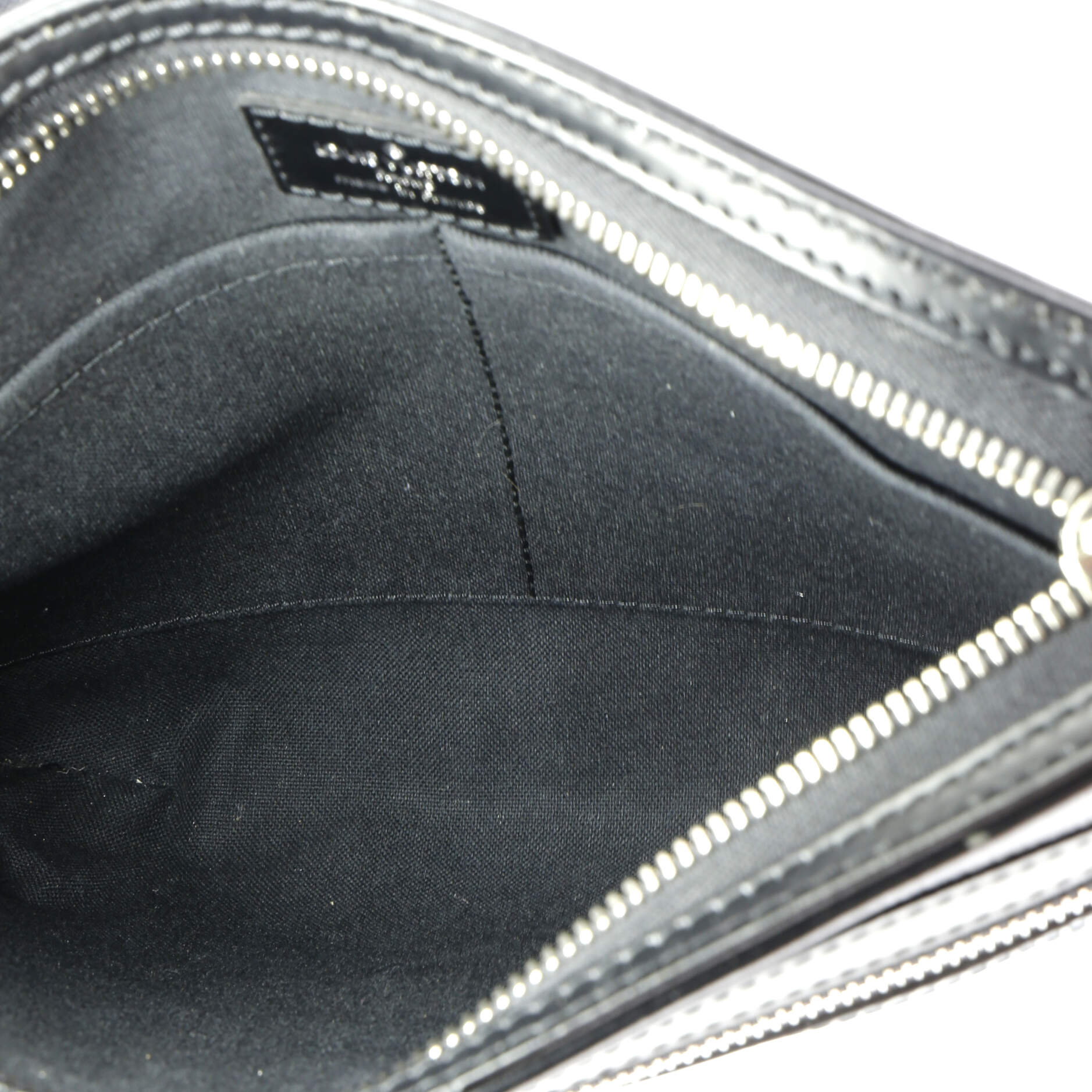 Louis Vuitton Thomas Handbag Damier Graphite