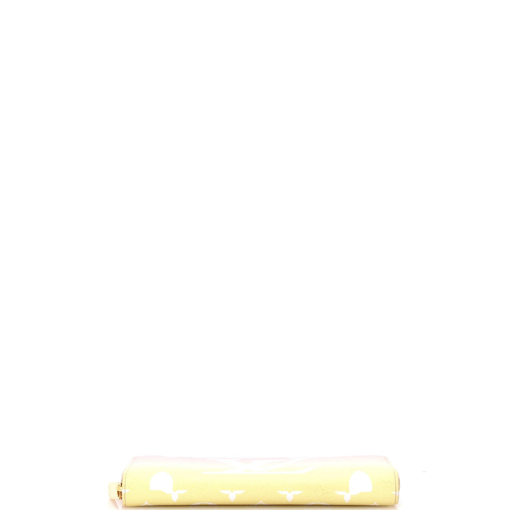 Louis Vuitton Zippy Wallet By The Pool Monogram Giant
