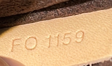 Louis Vuitton Pochette Metis Monogram Canvas