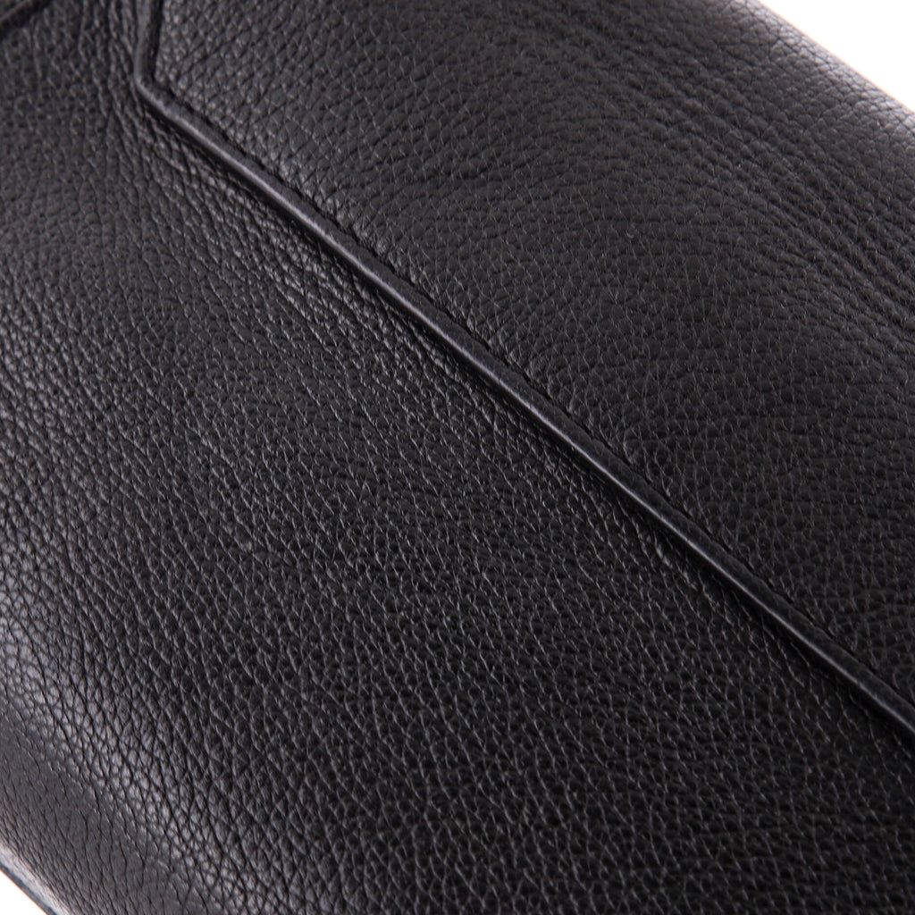Louis Vuitton Lockme II Handbag Leather BB