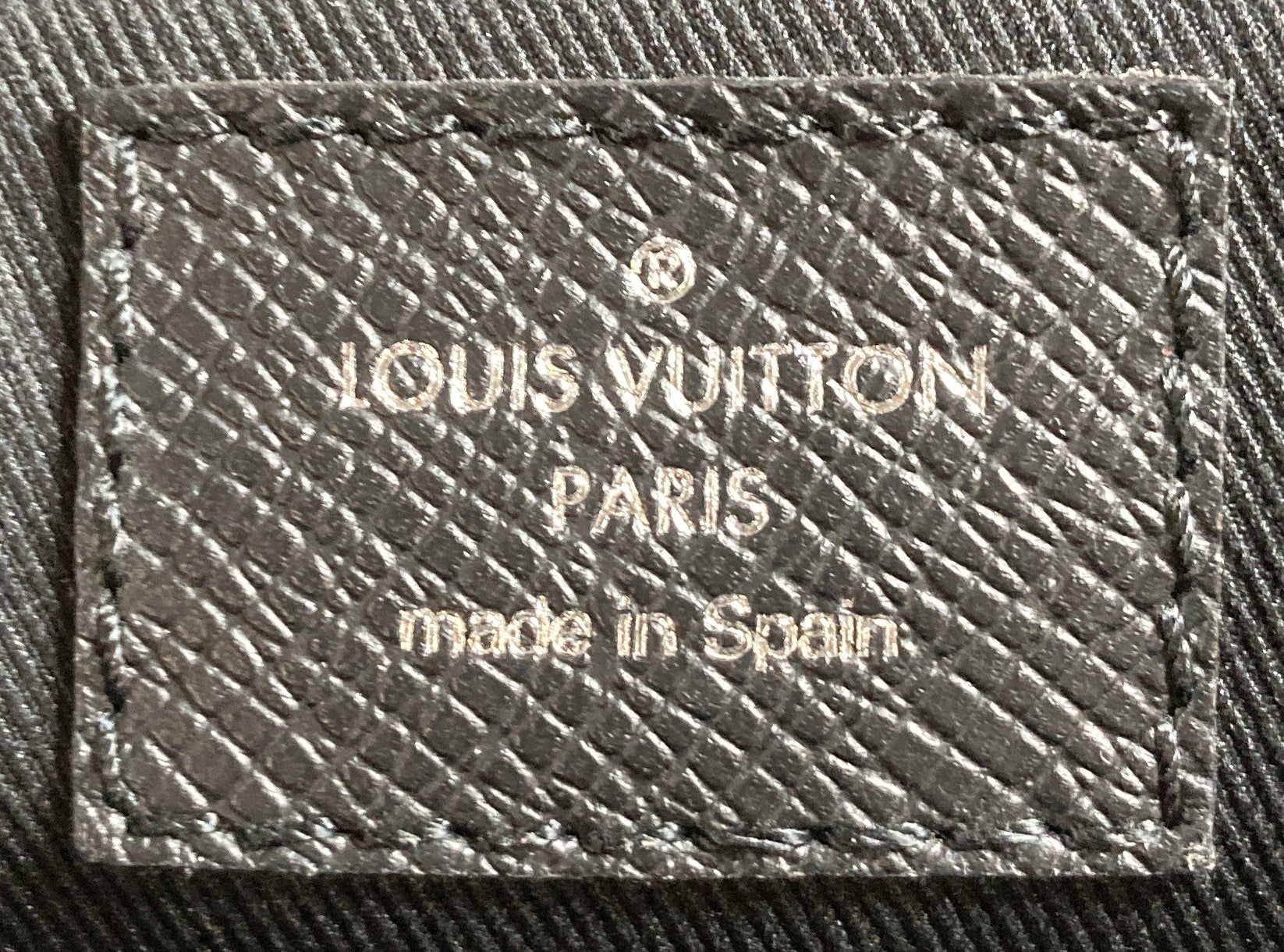 Louis Vuitton Messengerama Monogram Taigarama