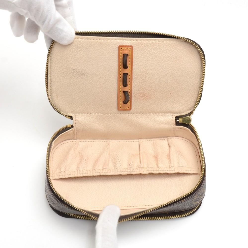 Louis Vuitto Trousse Blush PM Monogram Canvas Cosmetic Bag