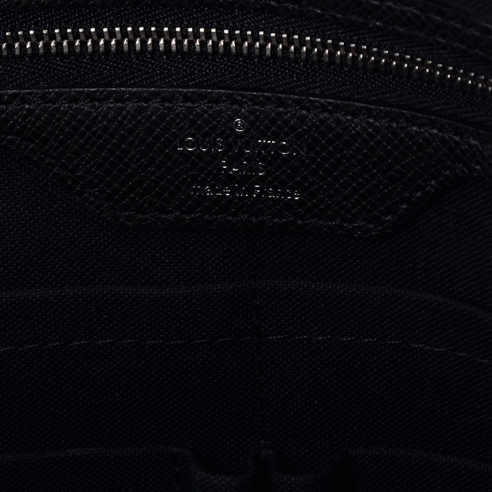 Louis Vuitton Neo Igor Briefcase Taiga Leather