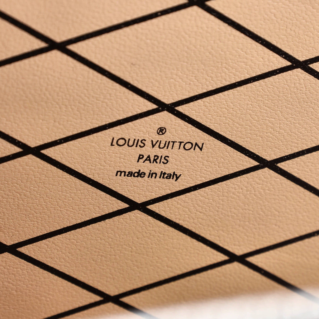 Louis Vuitton Petite Boite Chapeau Bag Epi Leather