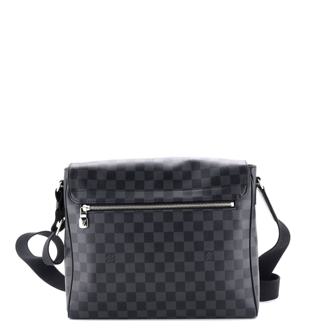 Louis Vuitton District NM Messenger Bag Damier Graphite MM