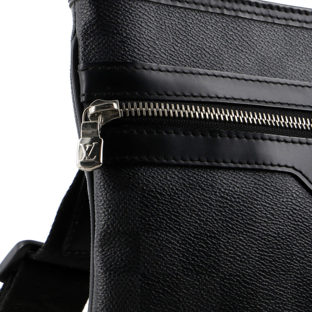 Louis Vuitton Thomas Handbag Damier Graphite