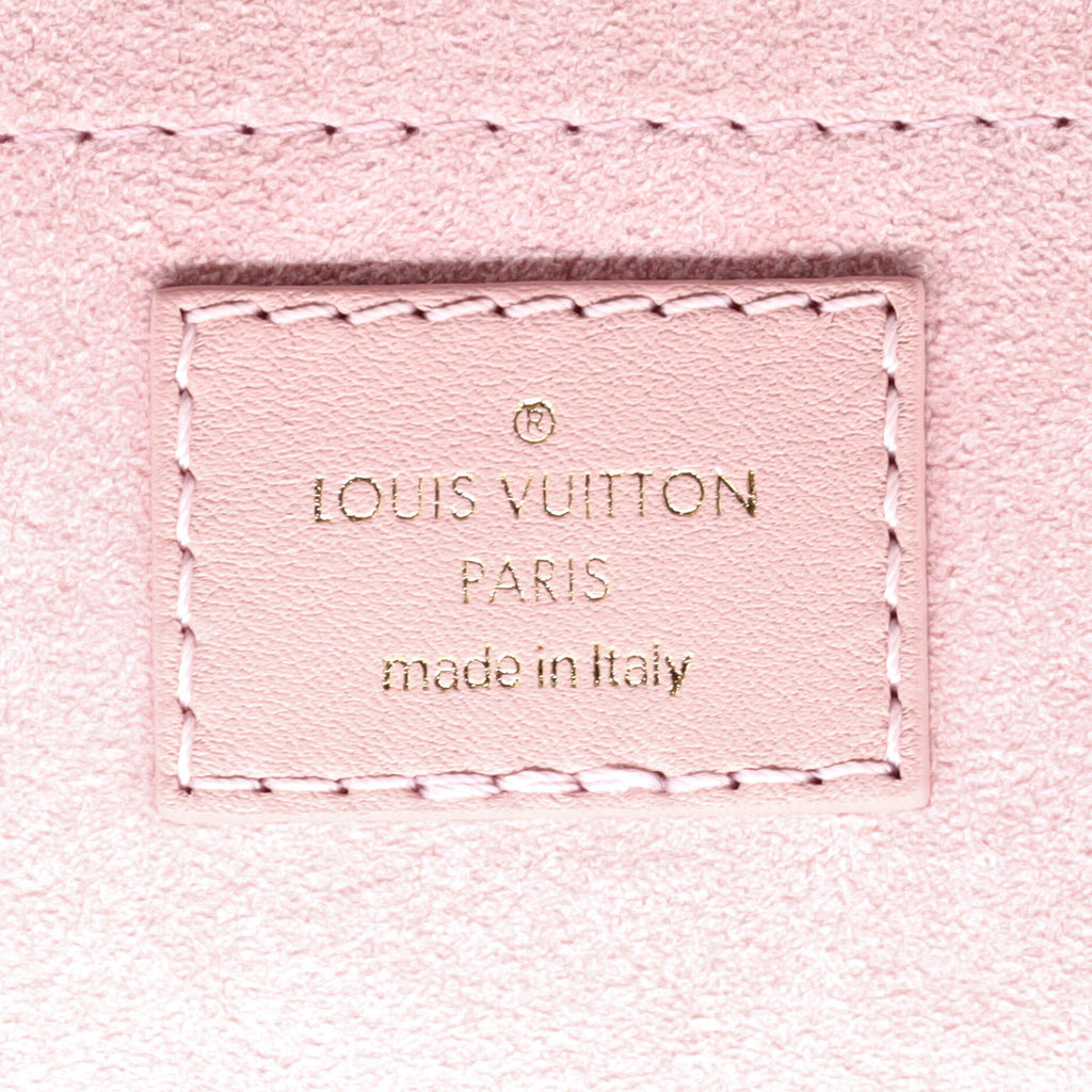 Louis Vuitton New Wave Chain Bag NM Quilted Leather MM