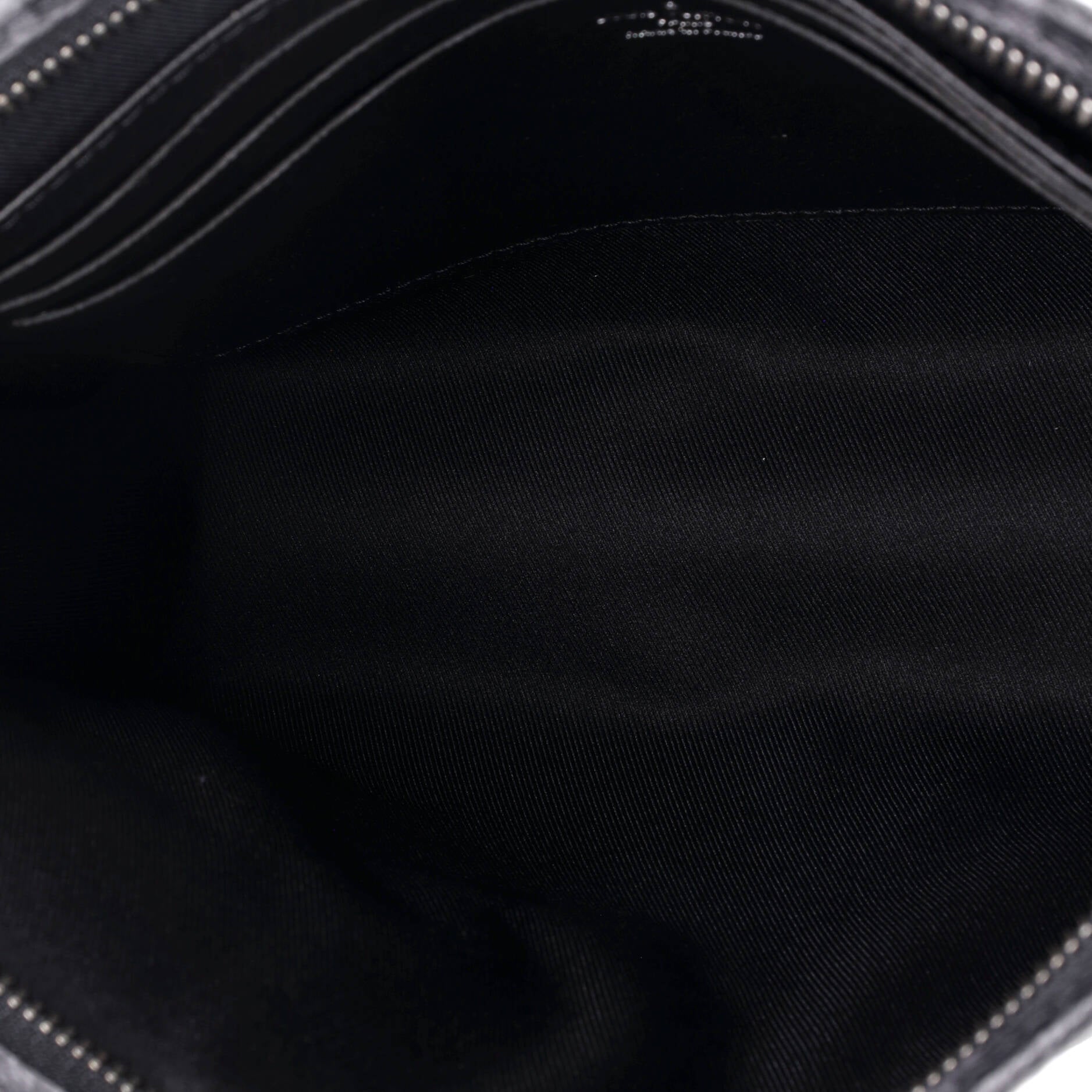 Louis Vuitton Pochette Voyage Monogram Eclipse Split Canvas MM