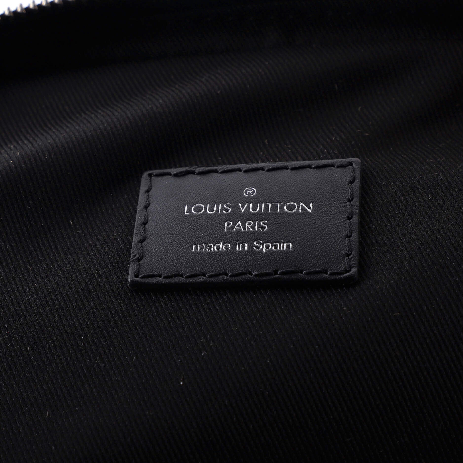 Louis Vuitton Avenue Sling Bag Damier Graphite