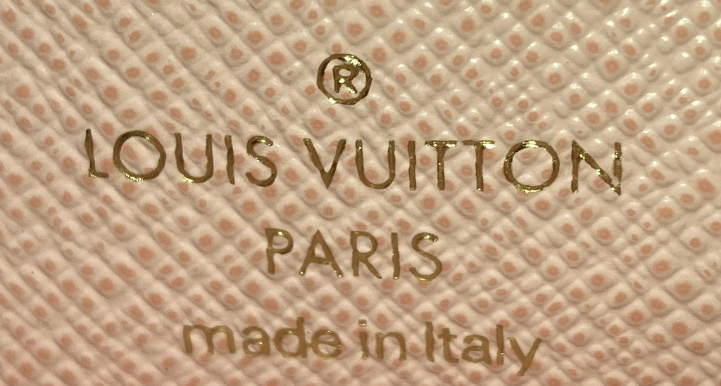 Louis Vuitton New Wave Multi Pochette Round Coin Purse Quilted Leather