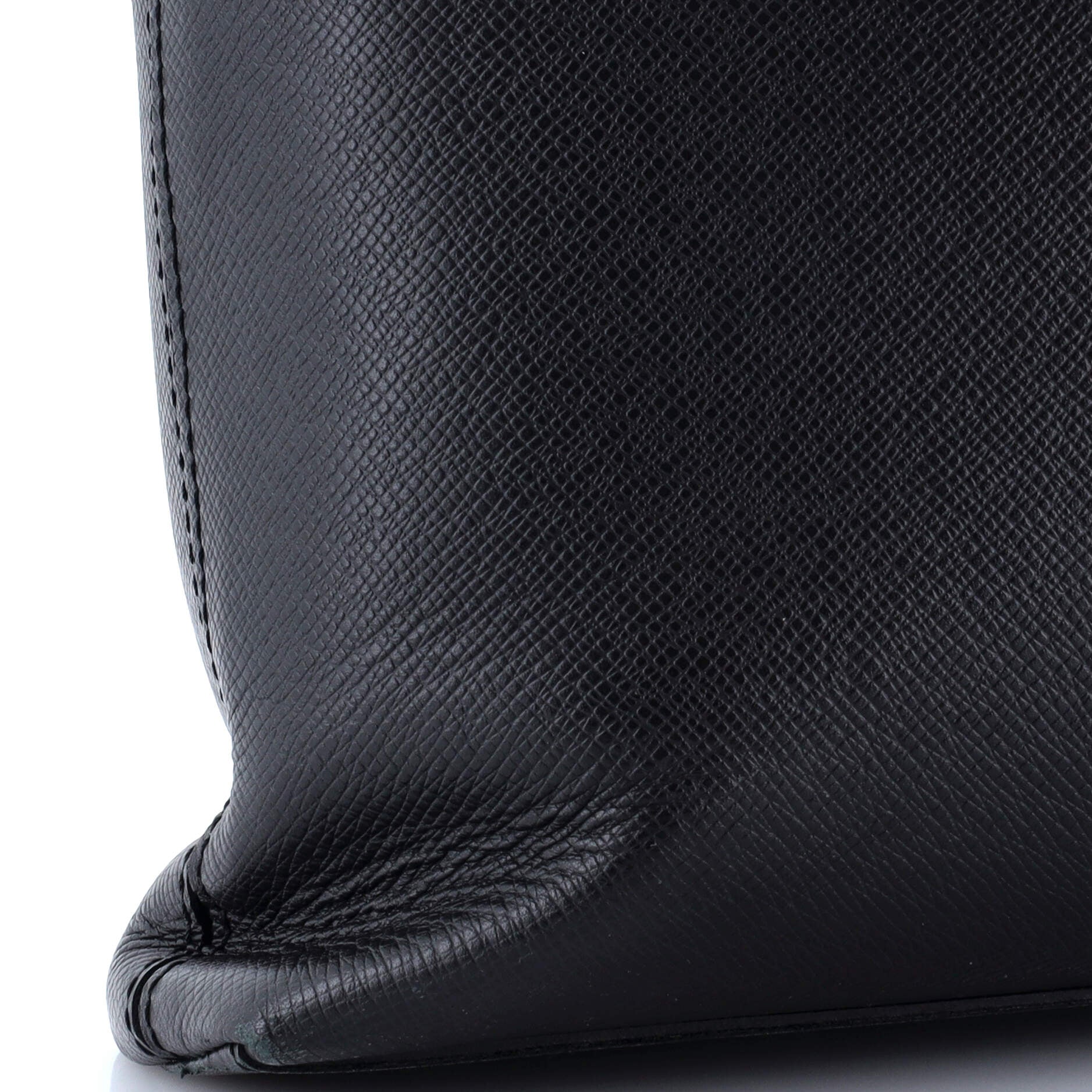 Louis Vuitton Anton Soft Briefcase Taiga Leather