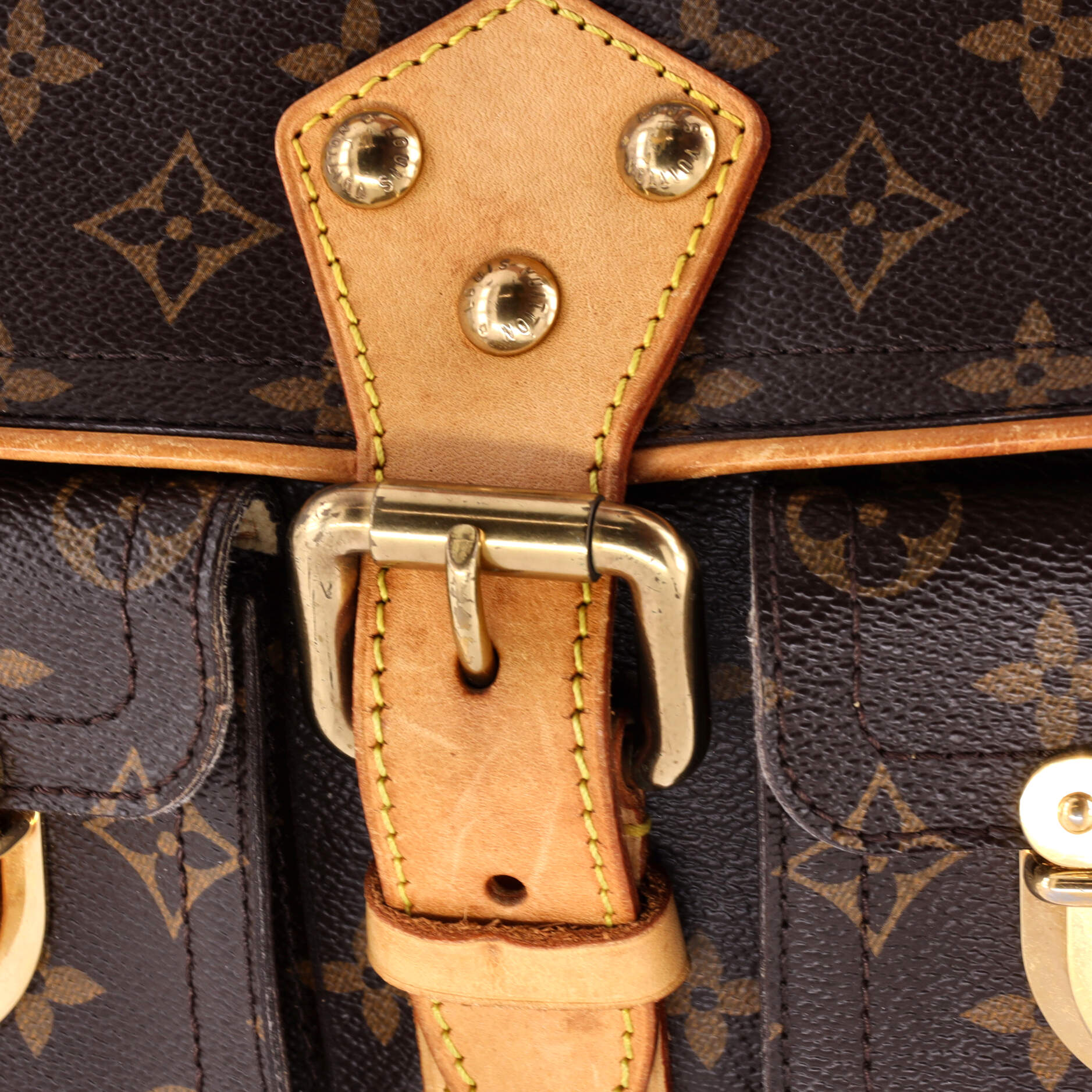 Louis Vuitton Hudson Handbag Monogram Canvas PM