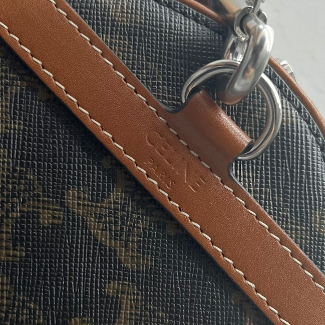 GLAMI Cylinder Bag In Triomphe Canvas Tan For Women 9in/22cm 110052EJF.04LI