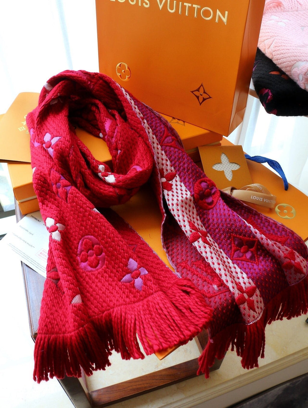 EN - Luxury LUV  Scarf 002