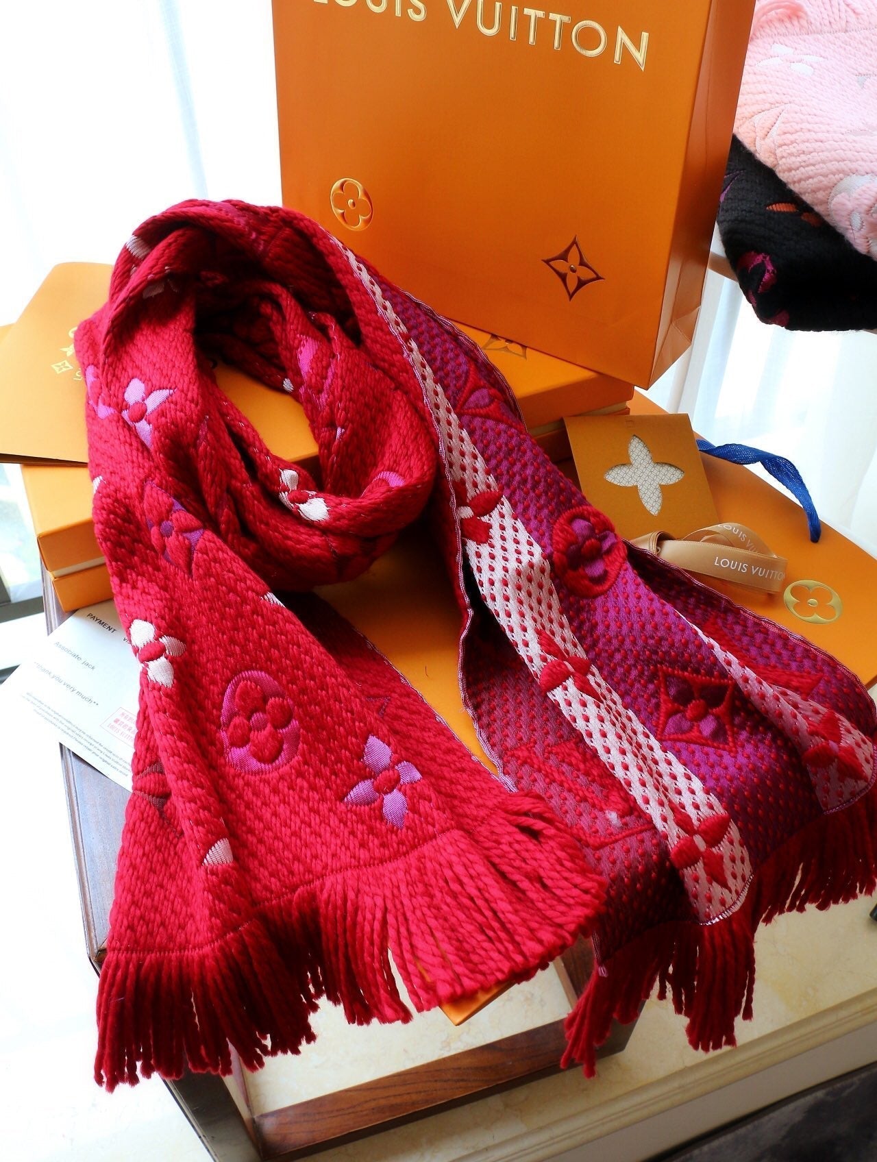 EN - Luxury LUV  Scarf 002