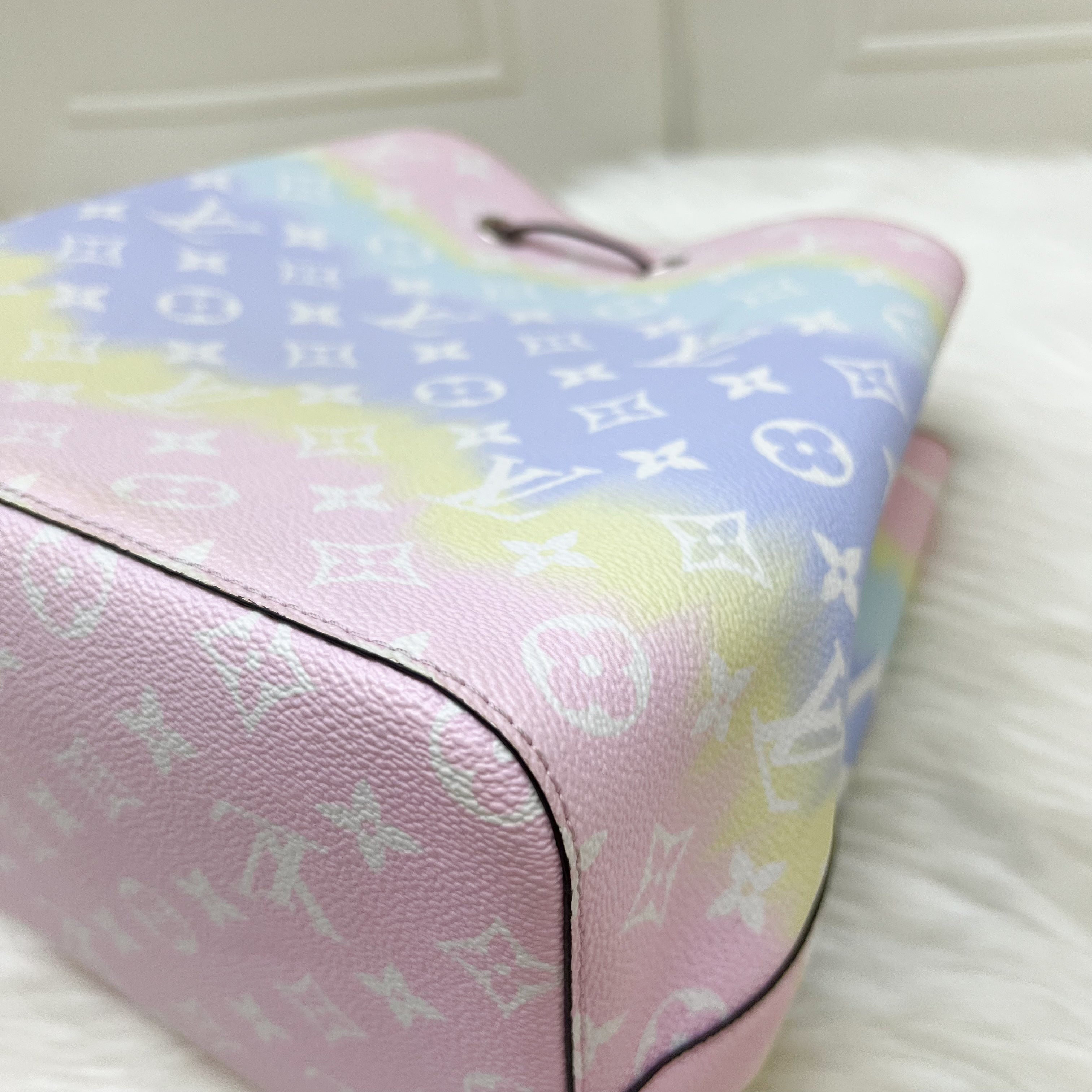 LV Neonoe MM in Pastel Escale Canvas and GHW