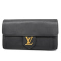 Louis Vuitton Capucines  Leather Wallet  ()