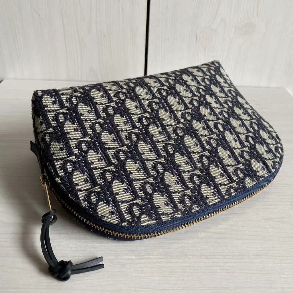 GLAMI Large GLAMI Oblique Beauty Bag Black For Women 9in/23cm CD