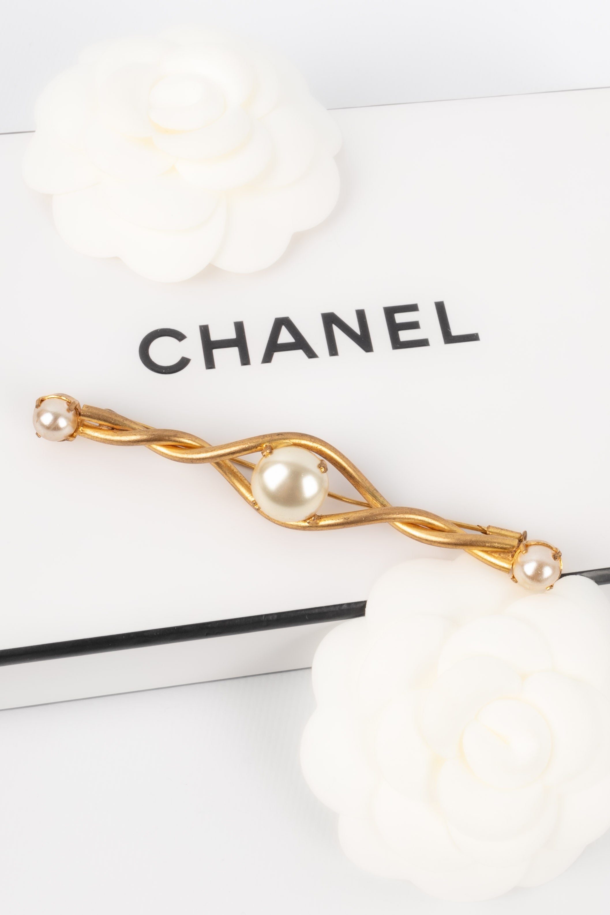 Broche dorÃƒÆ’Ã‚Â©e Chanel