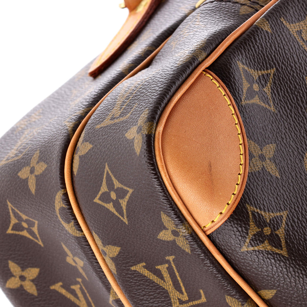 Louis Vuitton Nil Messenger Bag Monogram Canvas 28