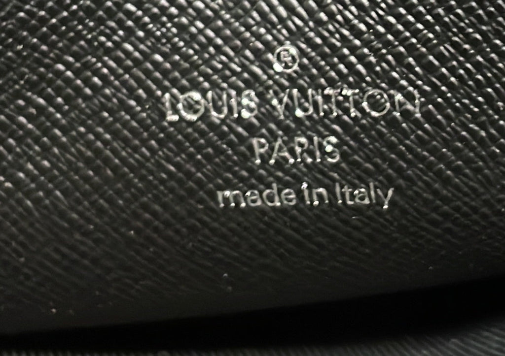 Louis Vuitton Pochette Voyage Damier Graphite MM