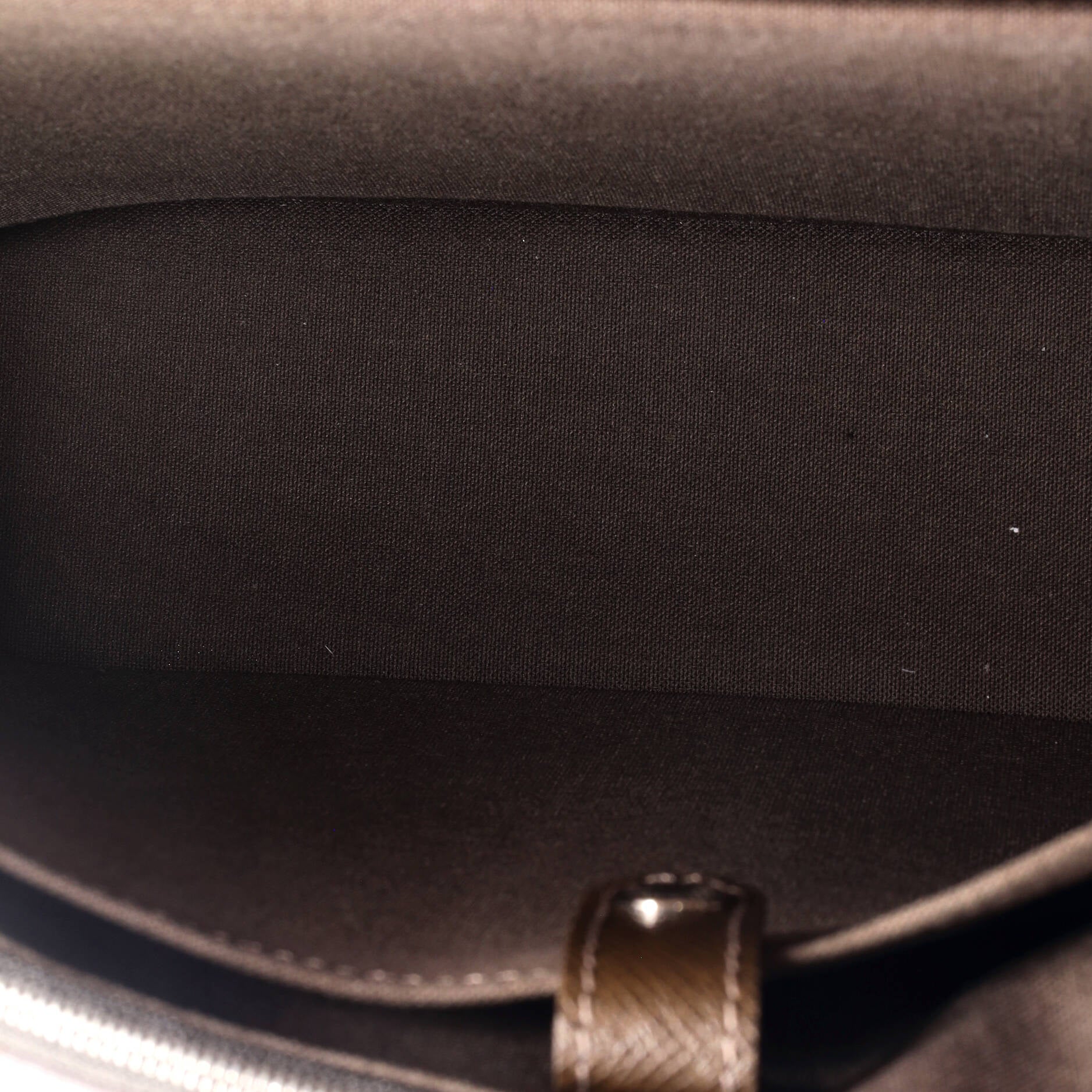 Louis Vuitton Anton Briefcase Taiga Leather