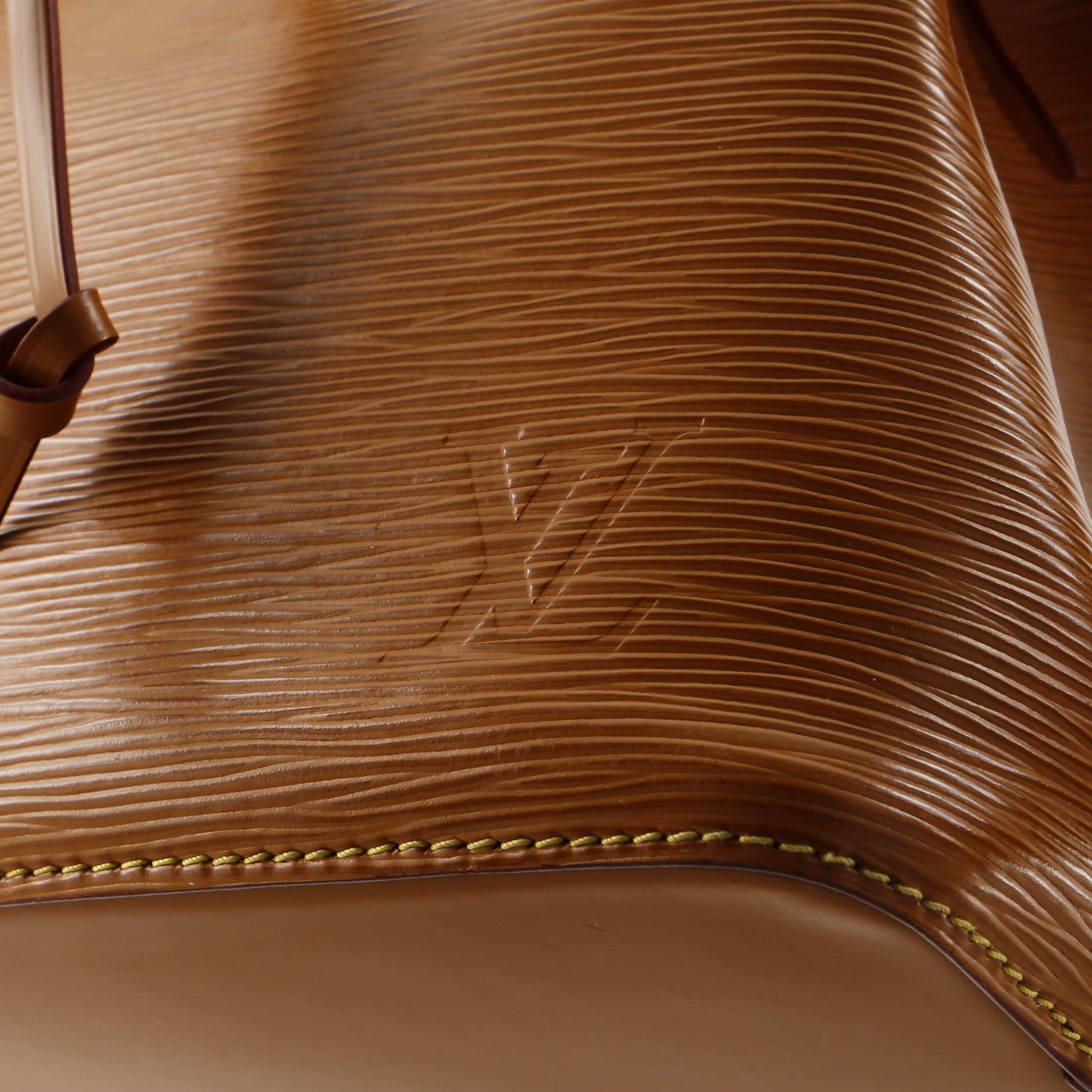 Louis Vuitton NeoNoe Handbag Epi Leather with Logo Jacquard Strap BB